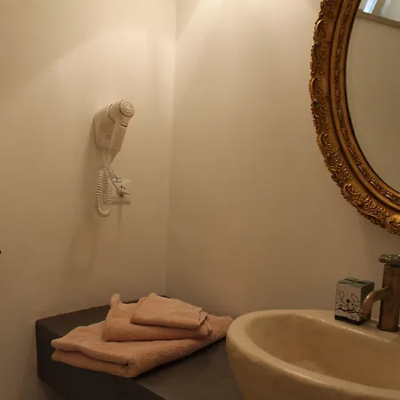 Bed and breakfast Torre Tresca 4*