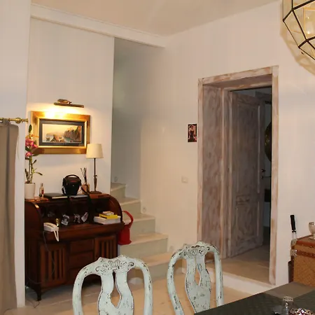 Torre Tresca Bed & Breakfast
