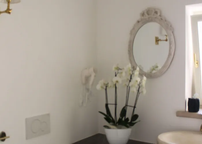 Torre Tresca Bed & Breakfast 4*